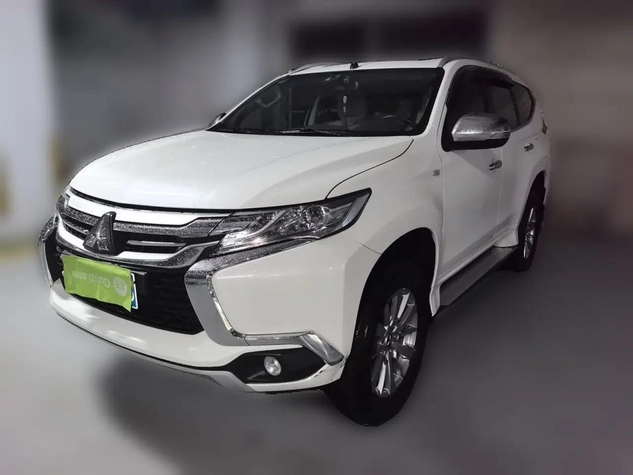 Mitsubishi Pajero Sport — миниатюра 1
