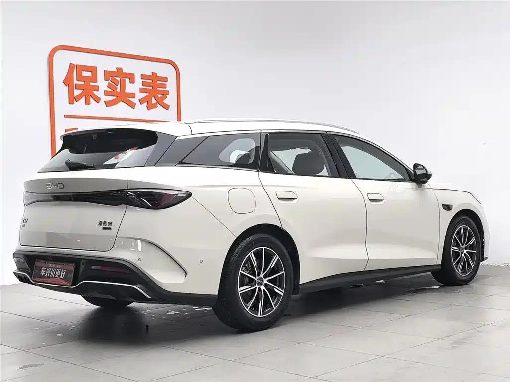 Seal 06 DM-i Touring Edition 2025 DM-i 80KM Premium — миниатюра 2