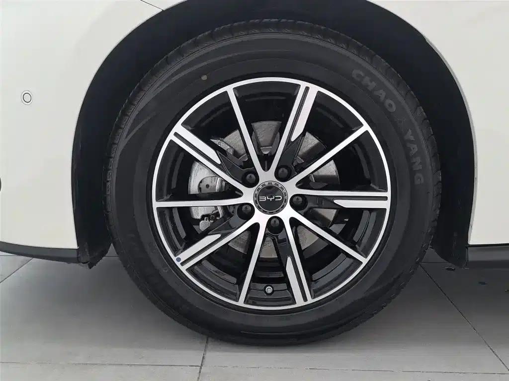 Seal 06 DM-i Touring Edition 2025 DM-i 80KM Premium — миниатюра 17