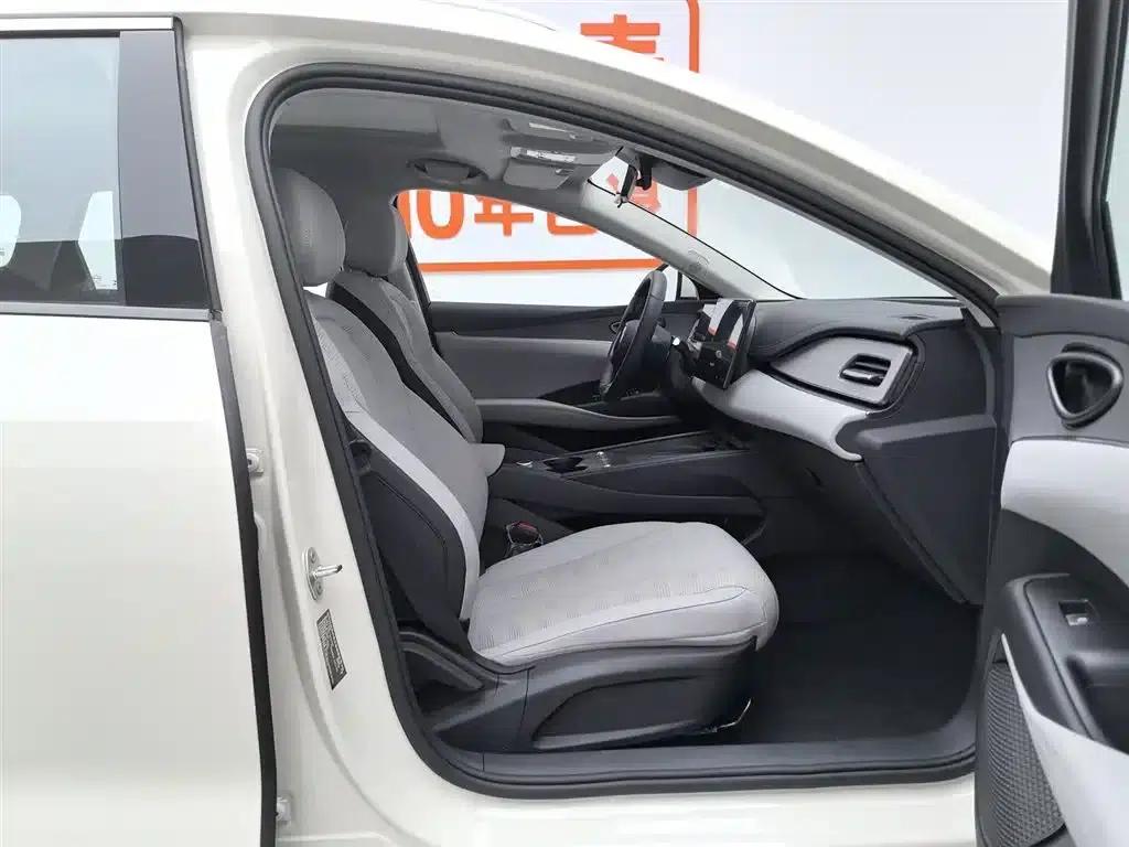 Seal 06 DM-i Touring Edition 2025 DM-i 80KM Premium — миниатюра 23