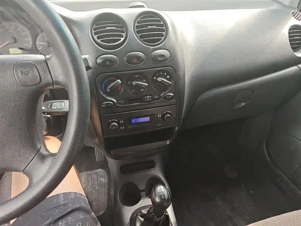 2012 Chevrolet Spark (Facelift) 1.0L Manual P-TEC Standard Model — миниатюра 13