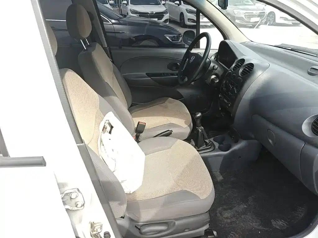 2012 Chevrolet Spark (Facelift) 1.0L Manual P-TEC Standard Model — миниатюра 25
