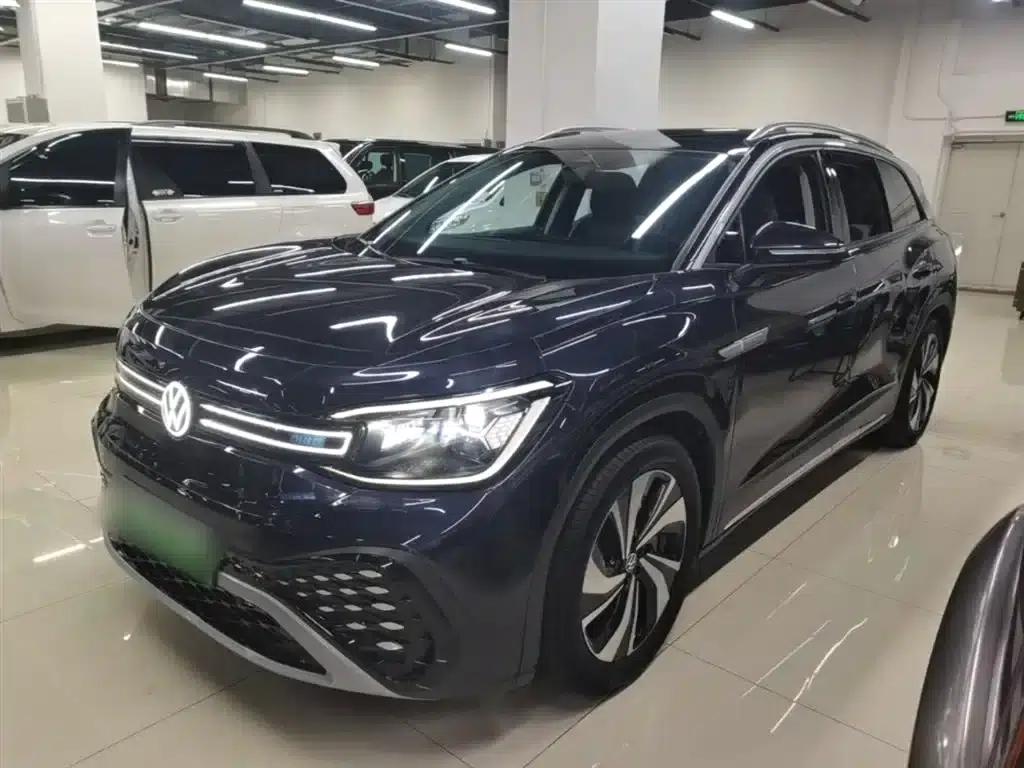 ID.6 CROZZ 2022 Standard Range PURE Edition — миниатюра 1
