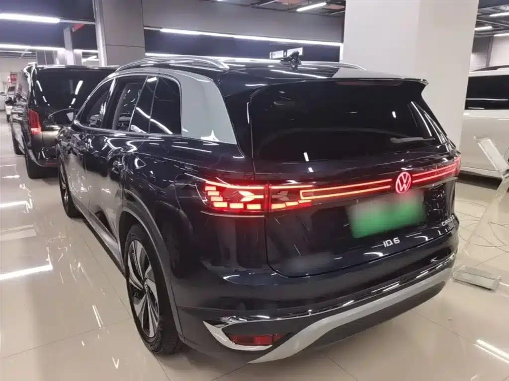ID.6 CROZZ 2022 Standard Range PURE Edition — миниатюра 5