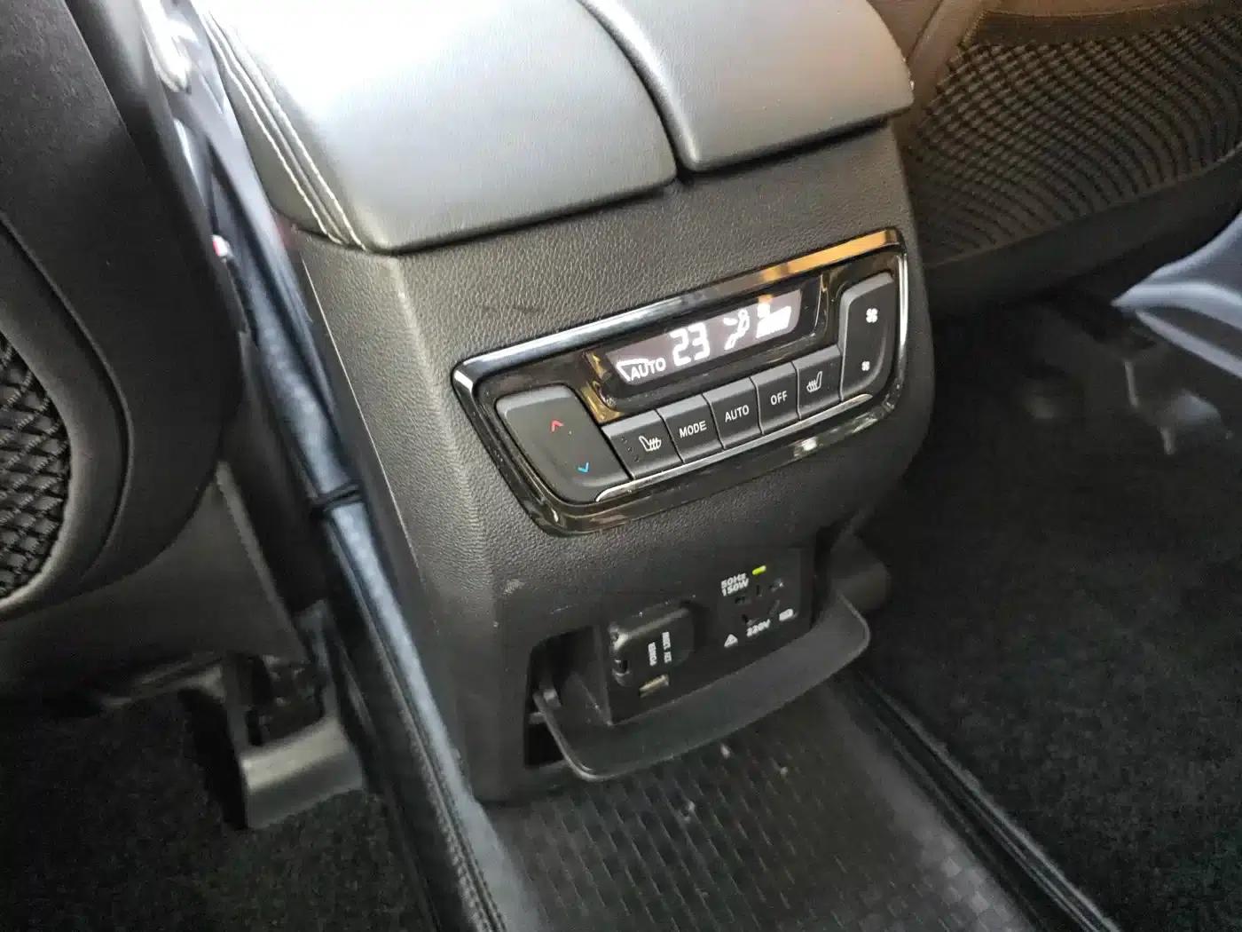 SAIC MAXUS D90 2019 2.0T Automatic 4WD Sirius (National V Emission Standard) — миниатюра 18