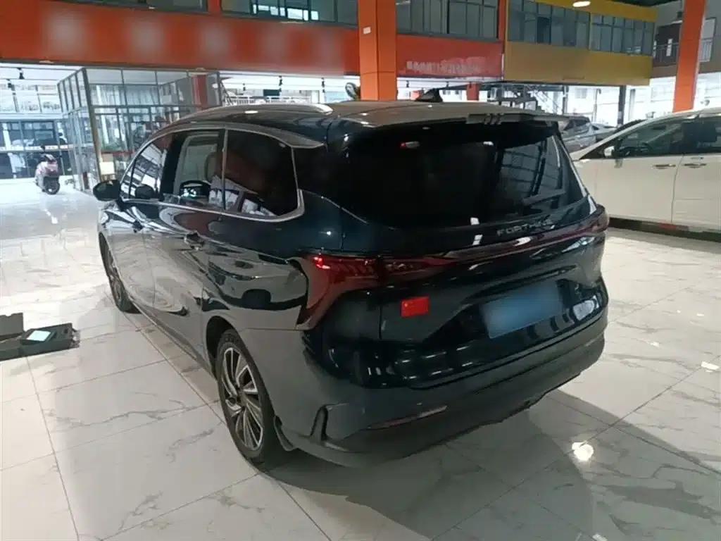 Fengxing Yacht 2022 1.5T DCT Wave Chaser Edition — миниатюра 5