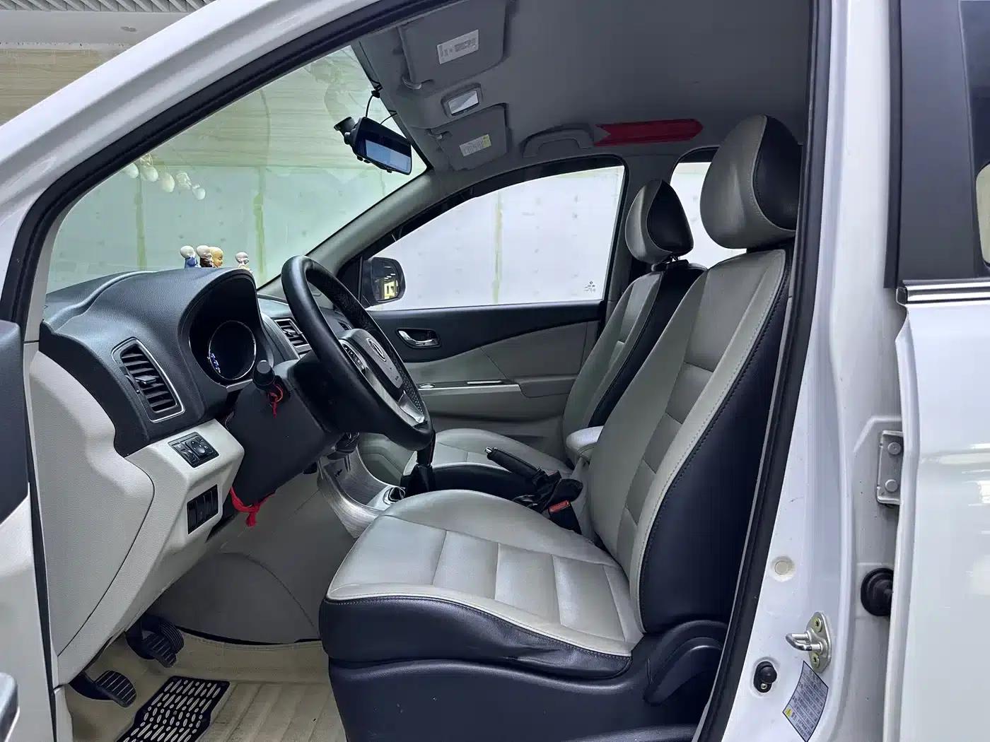 Fengxing S500 2016 1.5L Manual Deluxe Edition — миниатюра 8