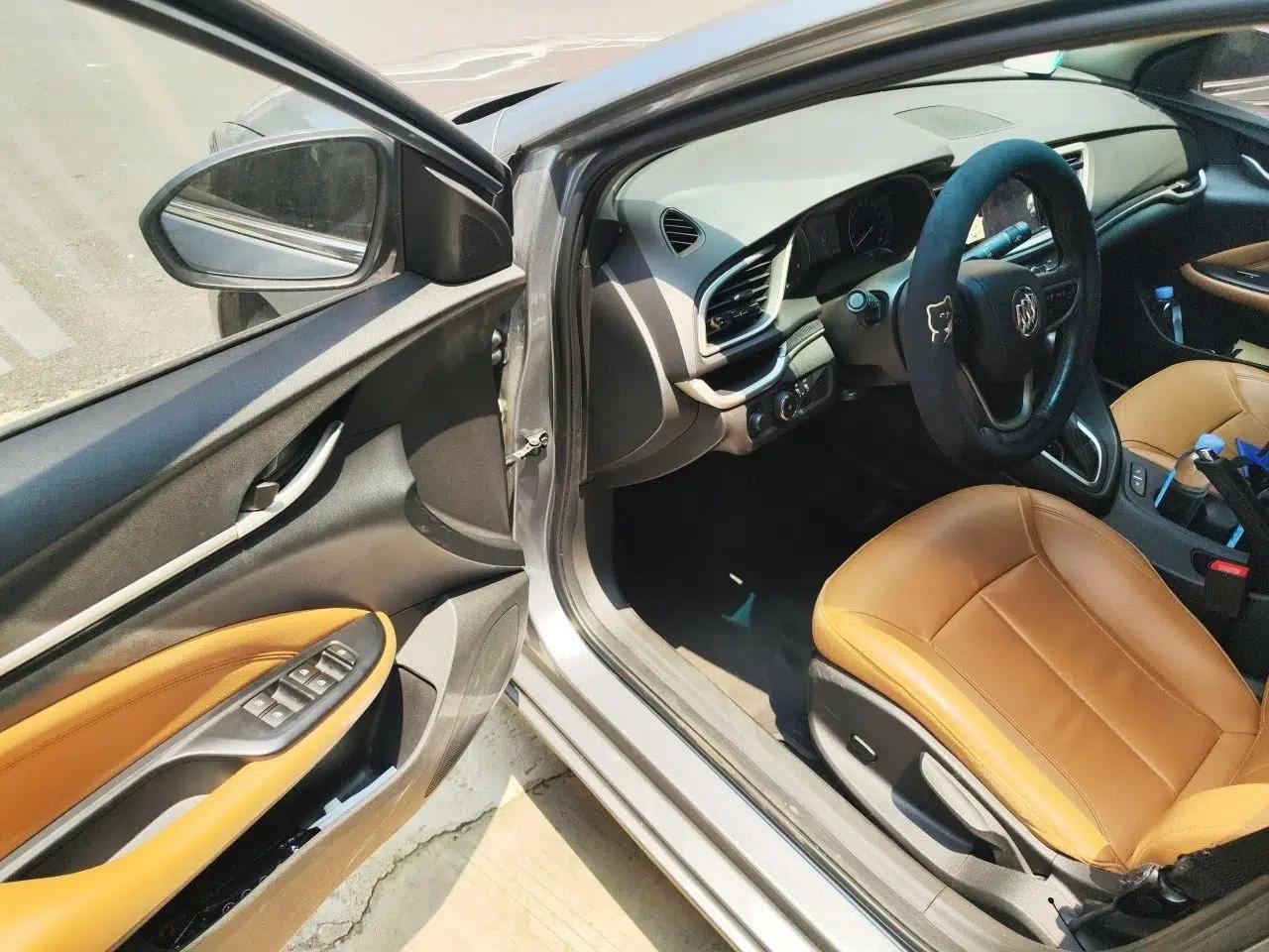 Buick Excelle GX 2018 18T Automatic Flagship Model — миниатюра 16