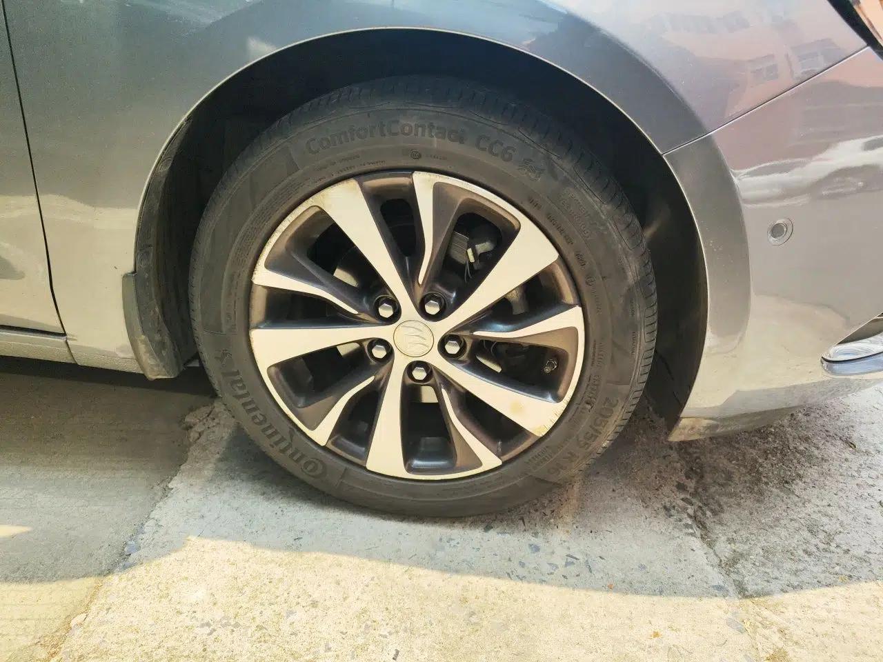 Buick Excelle GX 2018 18T Automatic Flagship Model — миниатюра 8