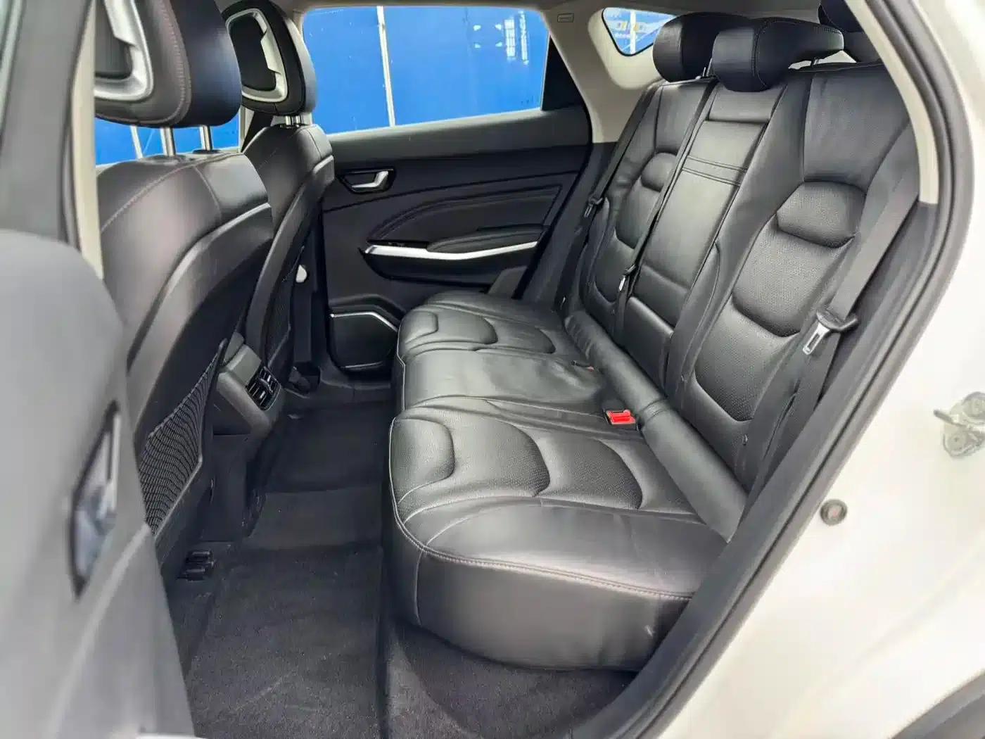 Hongqi E-HS3 2019 Intelligent Flagship Two-Wheel Drive Edition — миниатюра 12