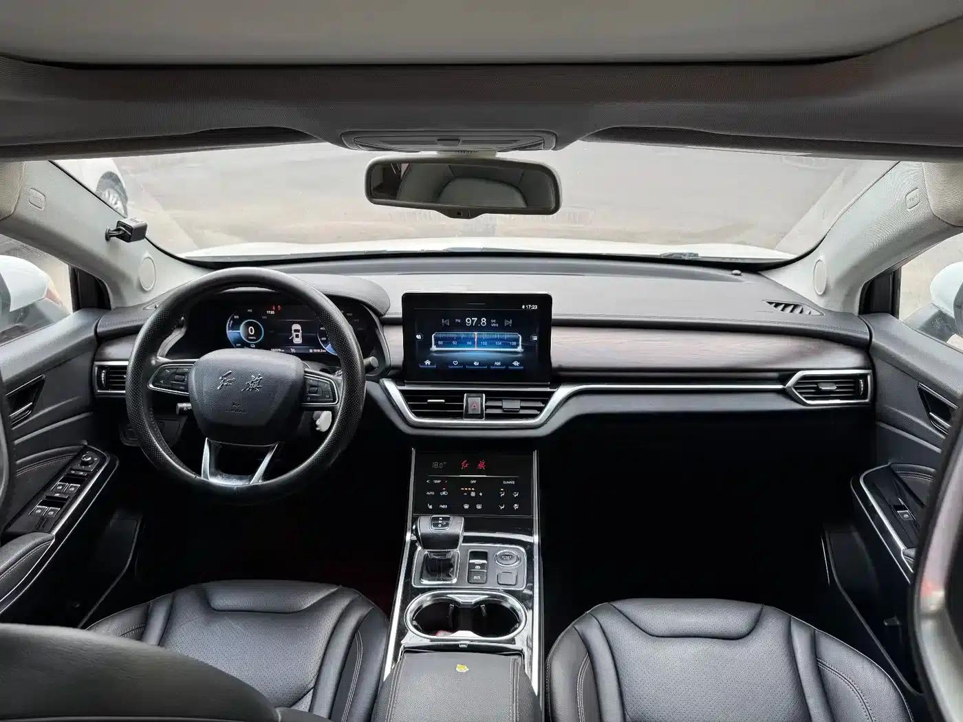 Hongqi E-HS3 2019 Intelligent Flagship Two-Wheel Drive Edition — миниатюра 5