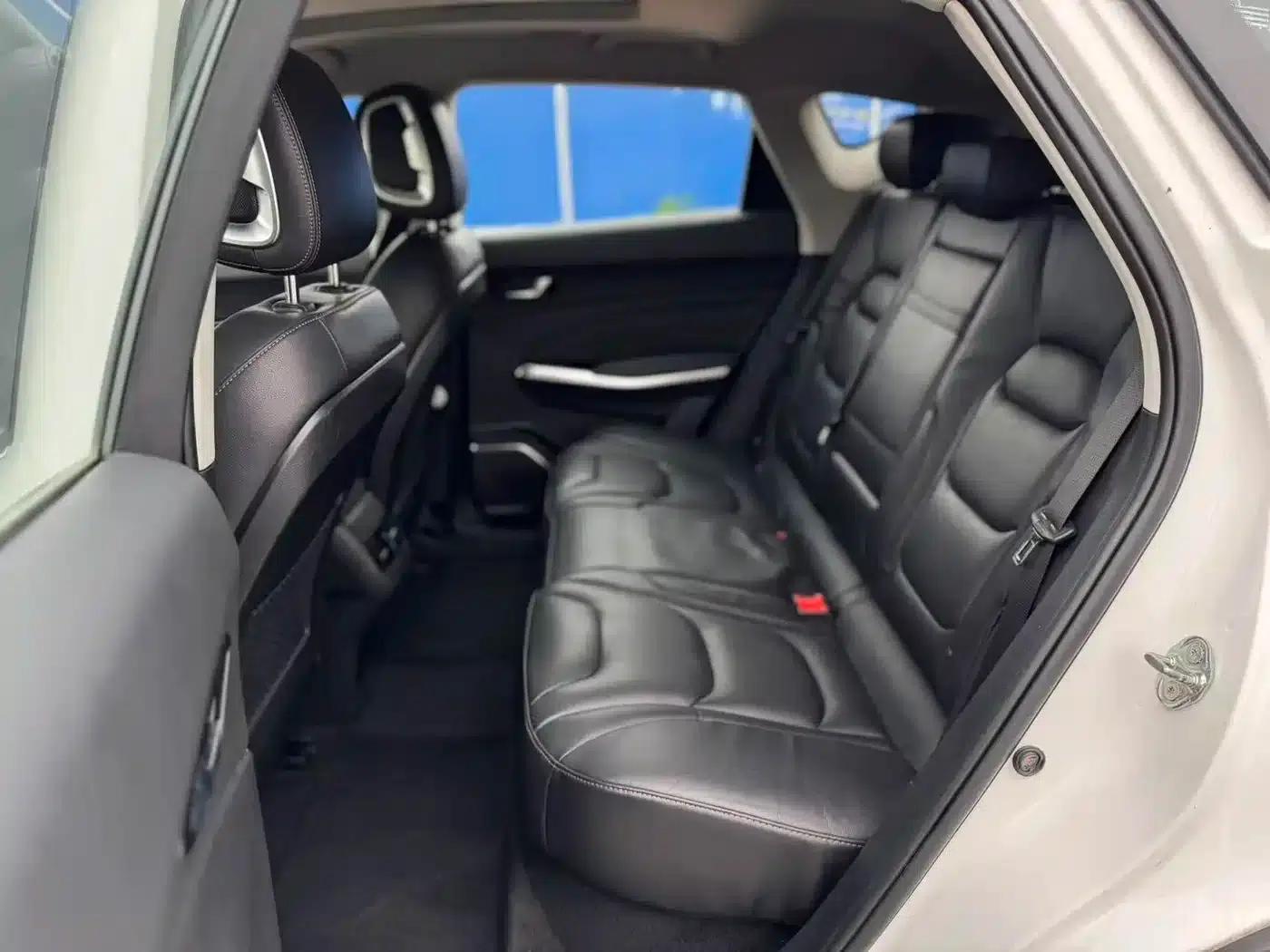 Hongqi E-HS3 2019 Intelligent Flagship Two-Wheel Drive Edition — миниатюра 7