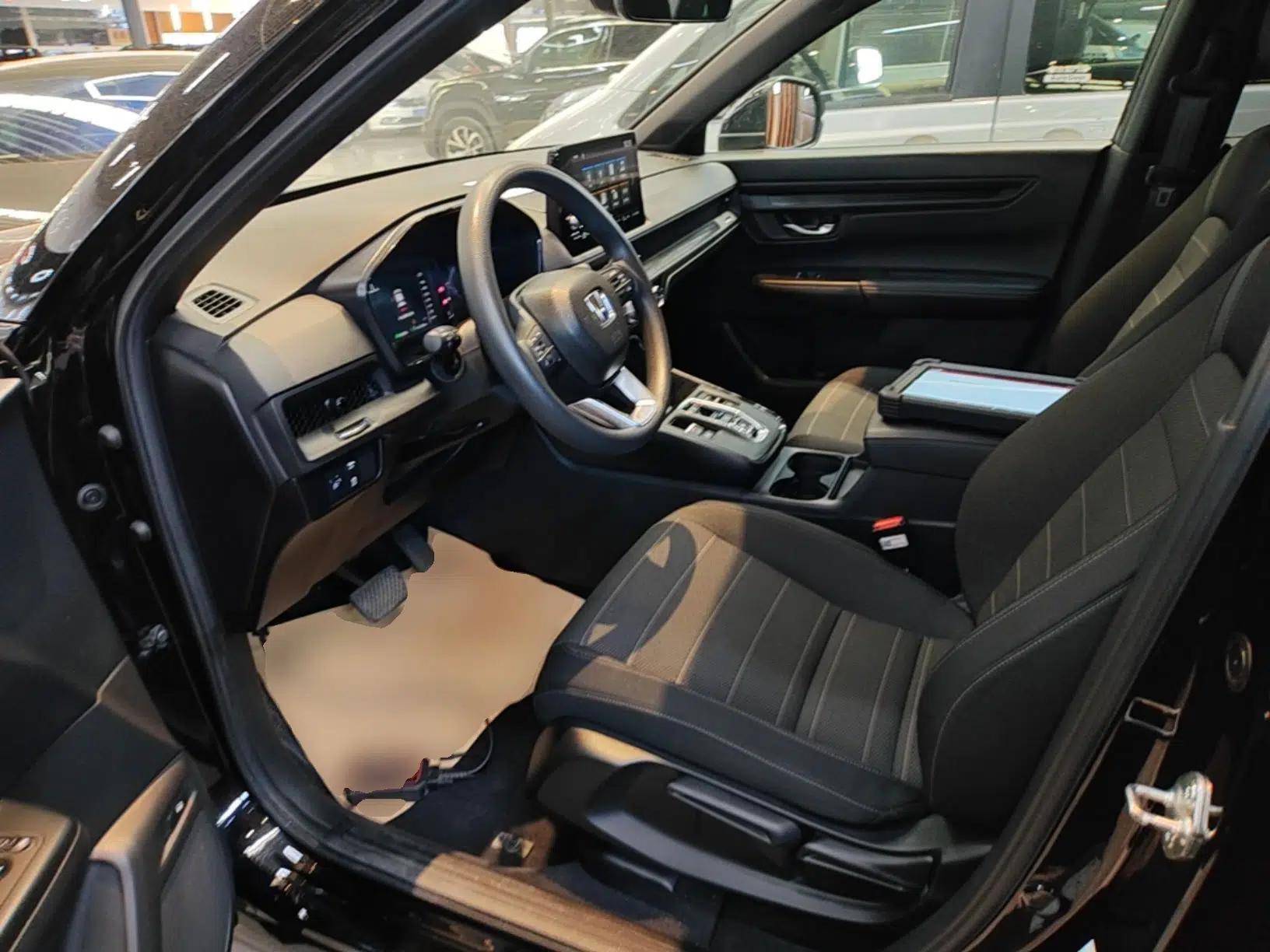 Honda CR-V New Energy 2023 2.0L ePHEV Flagship Edition — миниатюра 17