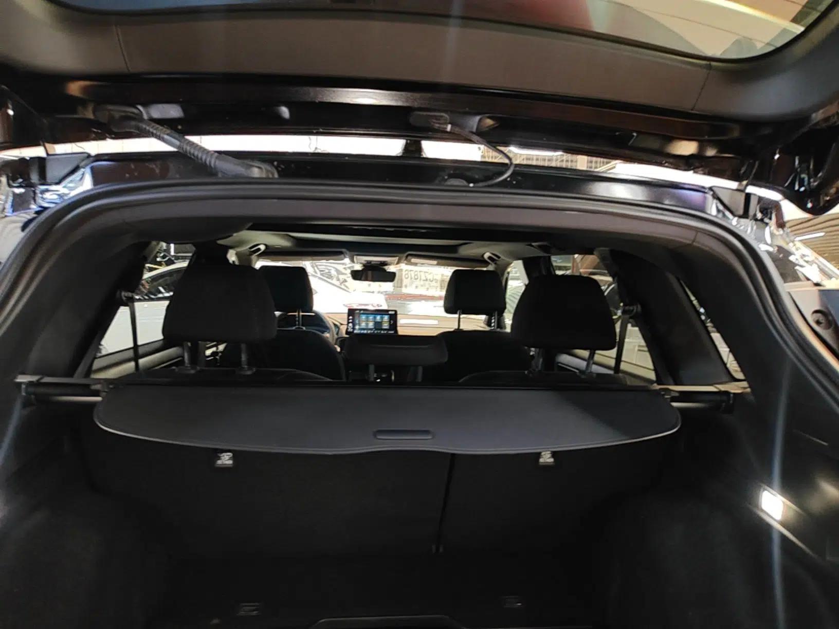 Honda CR-V New Energy 2023 2.0L ePHEV Flagship Edition — миниатюра 22