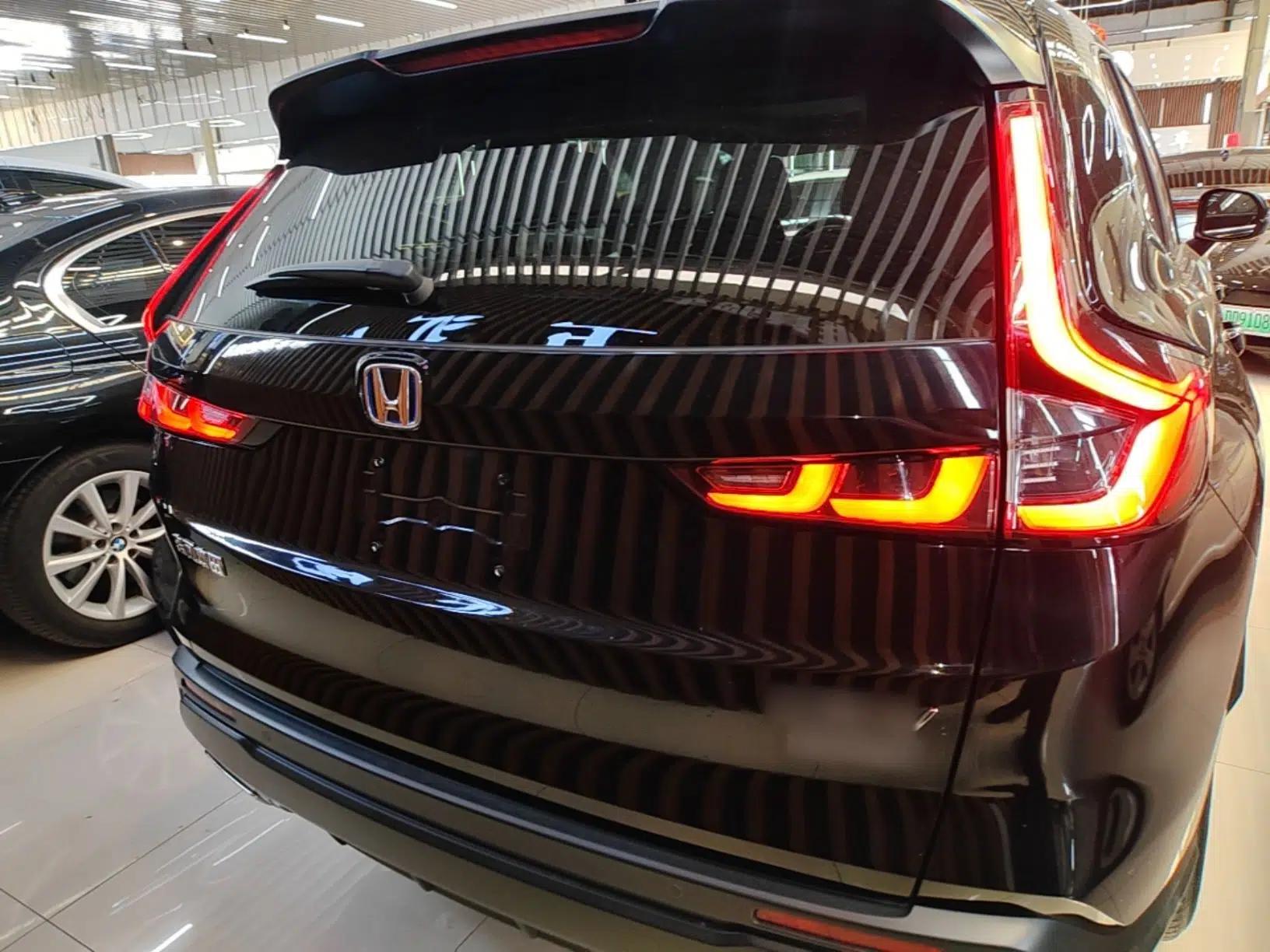 Honda CR-V New Energy 2023 2.0L ePHEV Flagship Edition — миниатюра 5