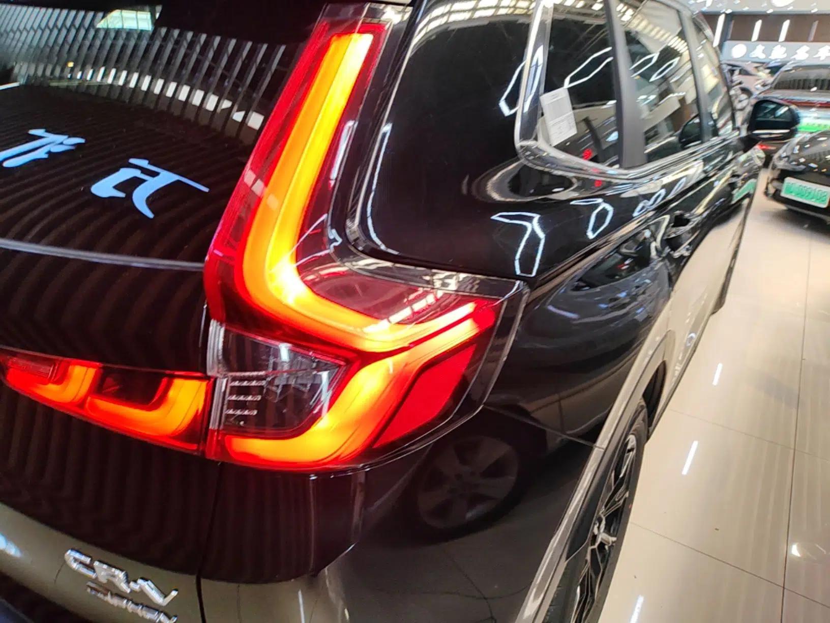 Honda CR-V New Energy 2023 2.0L ePHEV Flagship Edition — миниатюра 9