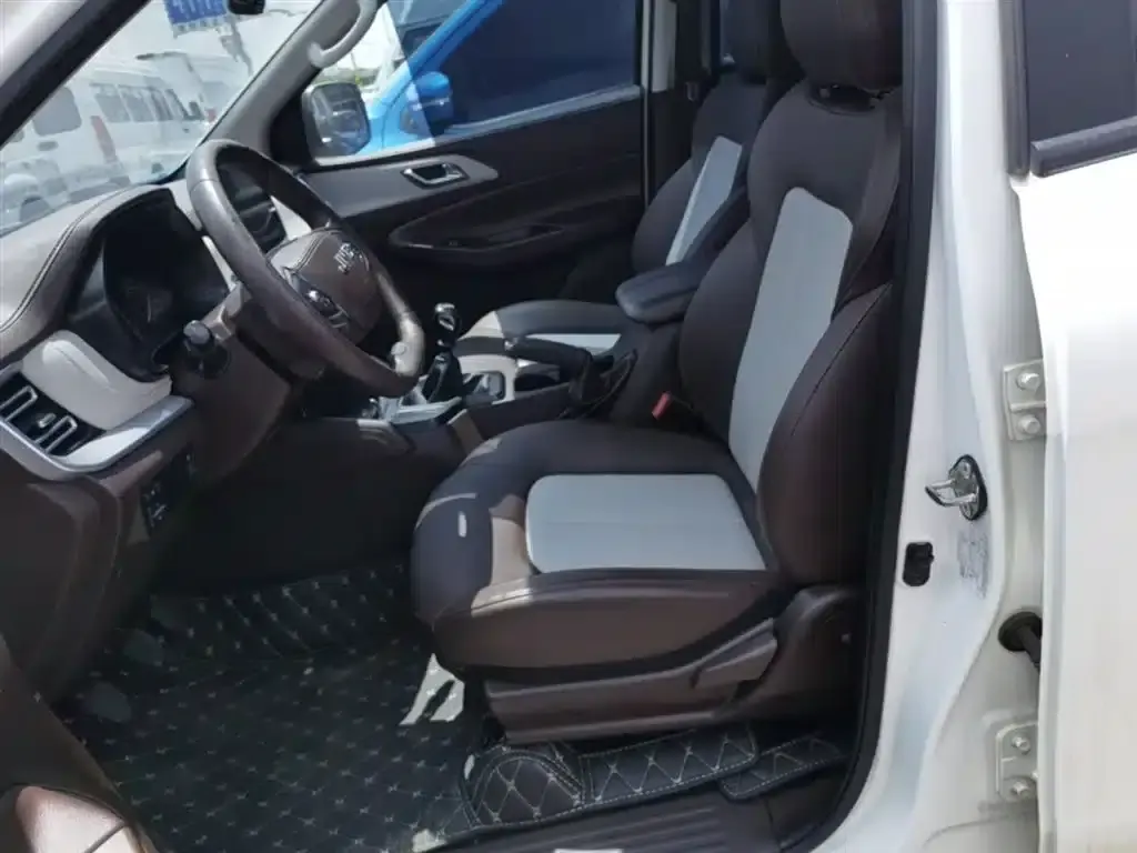 Yuhu 7 2022 2.0T Manual Diesel 4WD Comfort Standard Wheelbase — миниатюра 15