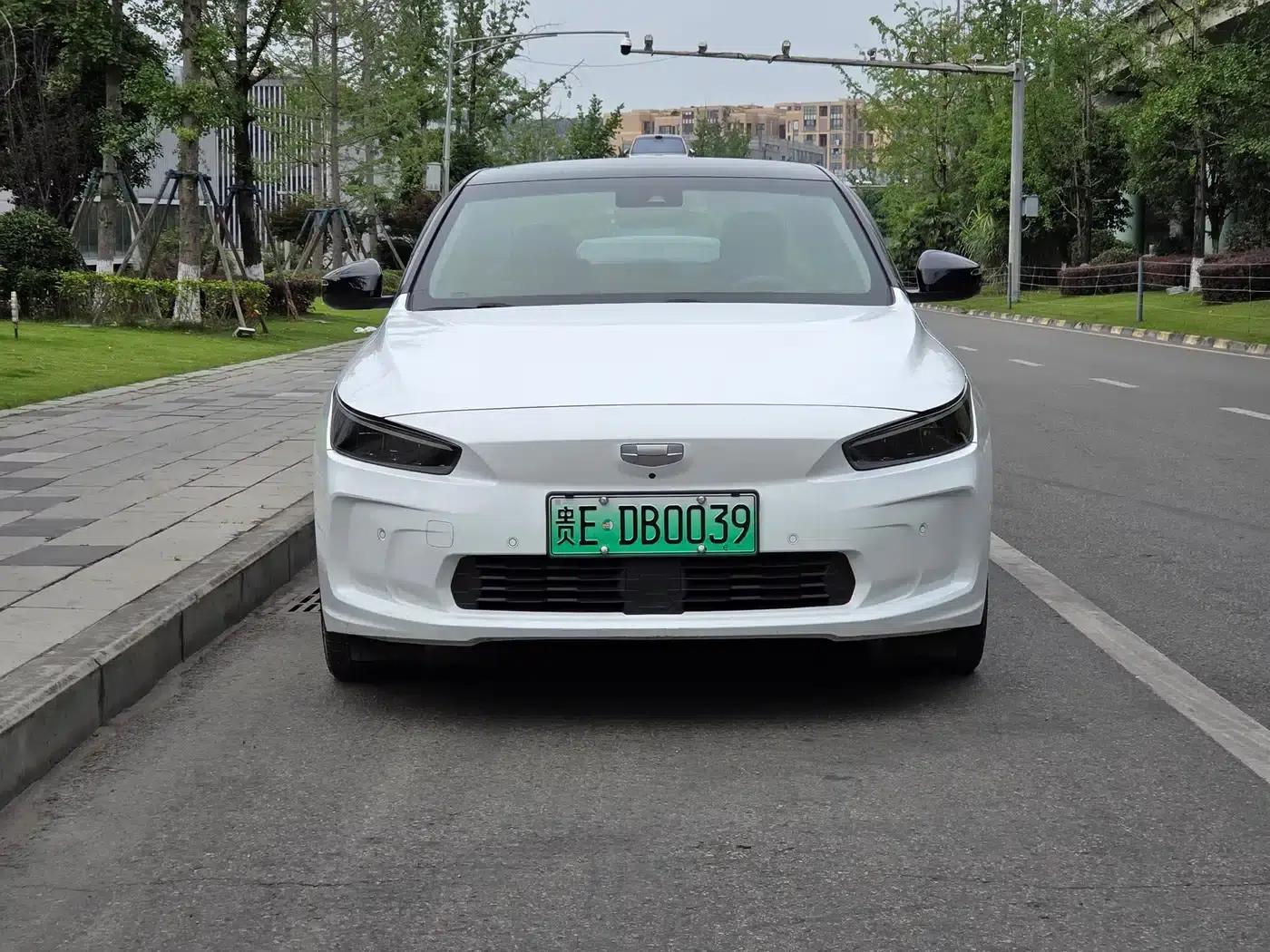 Geely Geometry A 2021 Pro Premium High-Energy Range Edition 600KM A600 Power Edition — миниатюра 2
