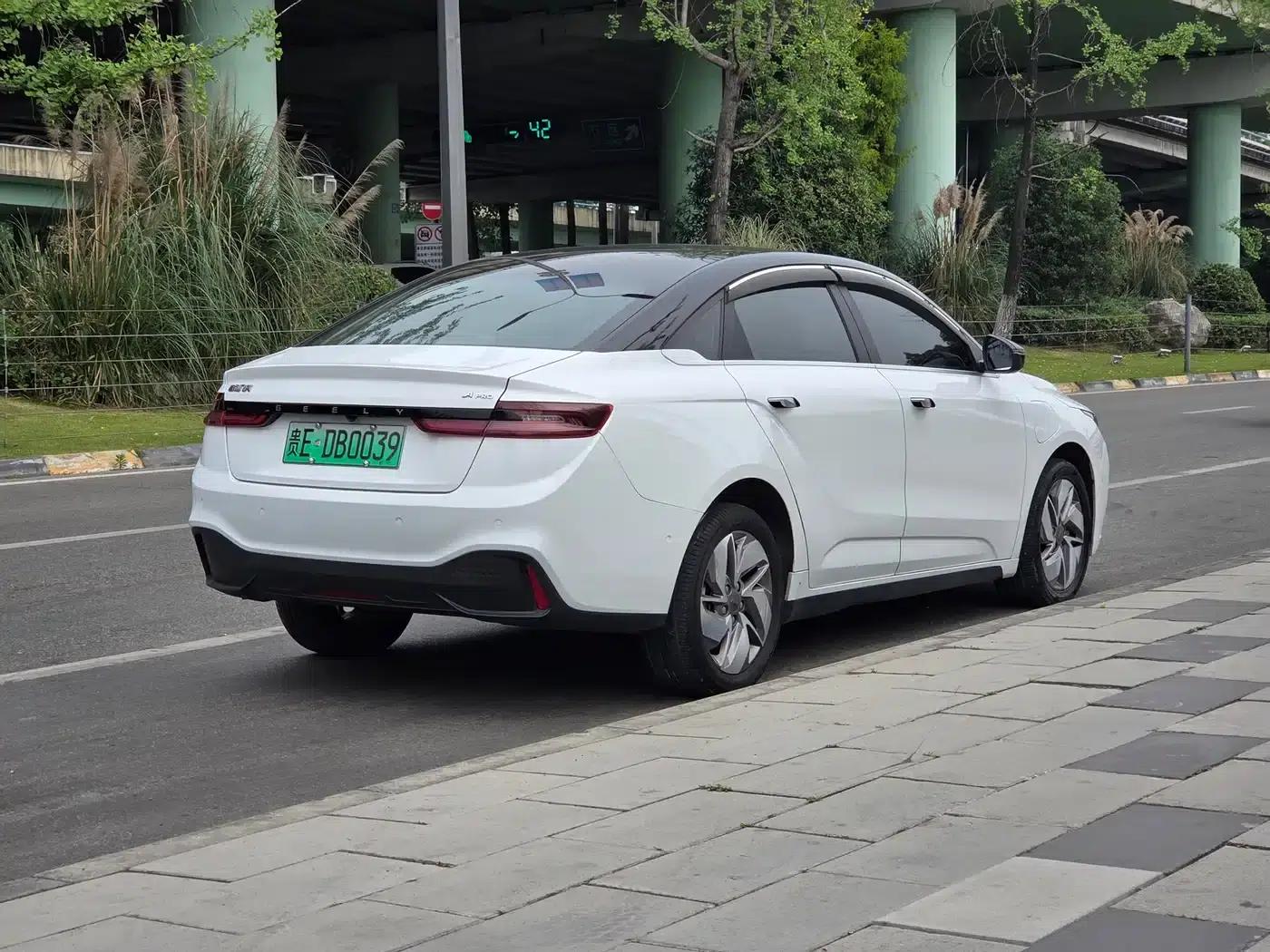 Geely Geometry A 2021 Pro Premium High-Energy Range Edition 600KM A600 Power Edition — миниатюра 4