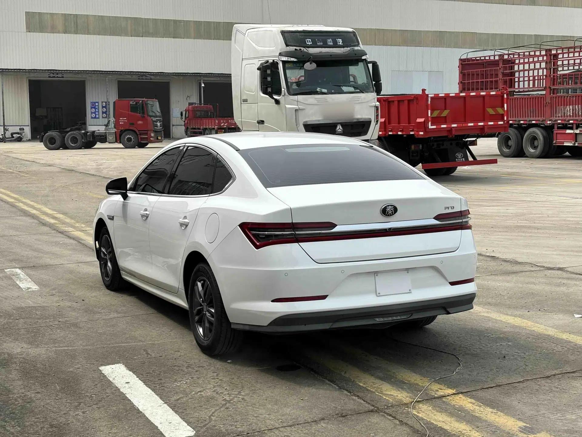 BYD Qin Pro 2019 Super Edition 1.5TI Automatic Smart Connect FENGSHANG Model China VI Standard — миниатюра 12
