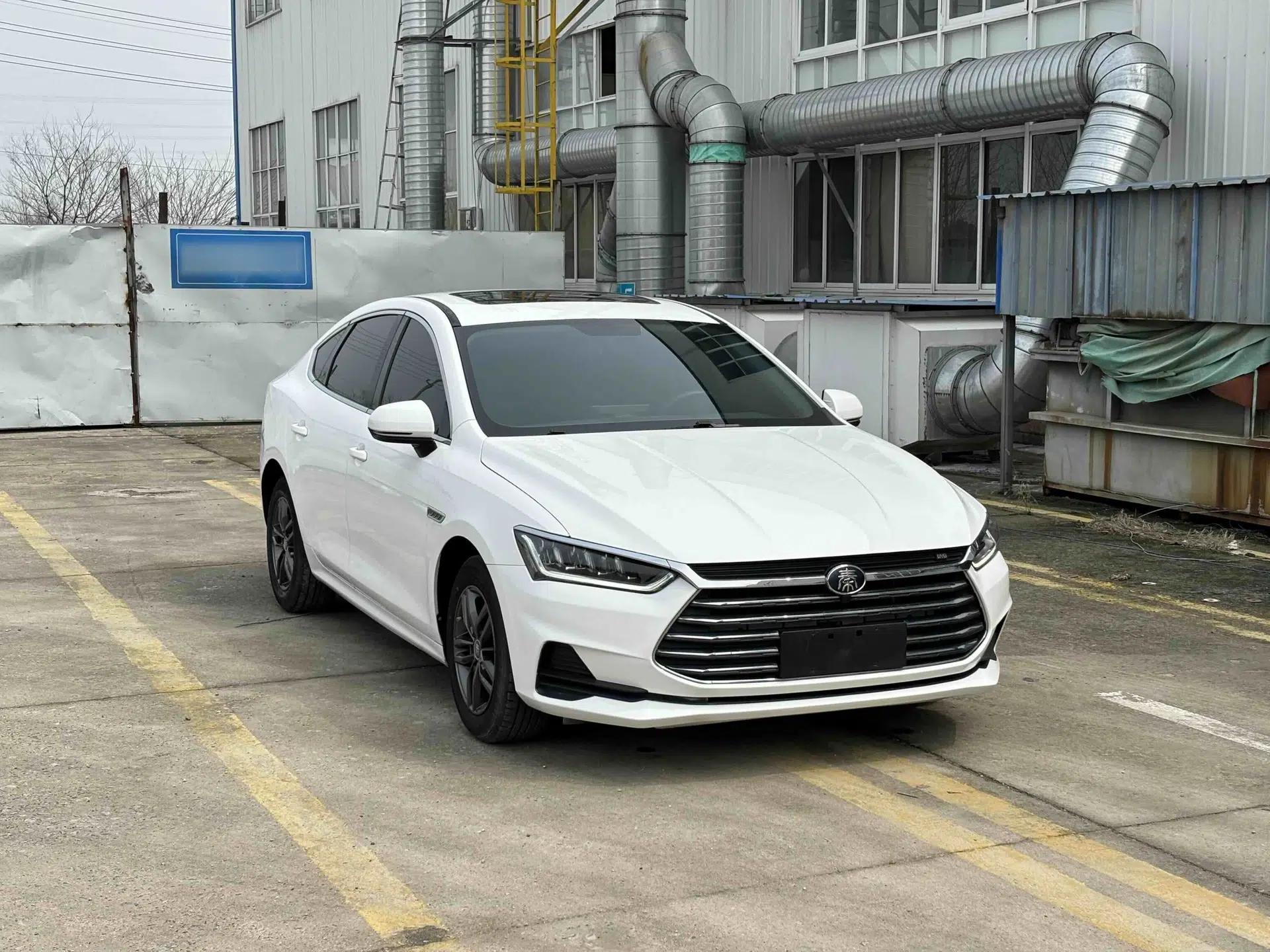 BYD Qin Pro 2019 Super Edition 1.5TI Automatic Smart Connect FENGSHANG Model China VI Standard — миниатюра 16