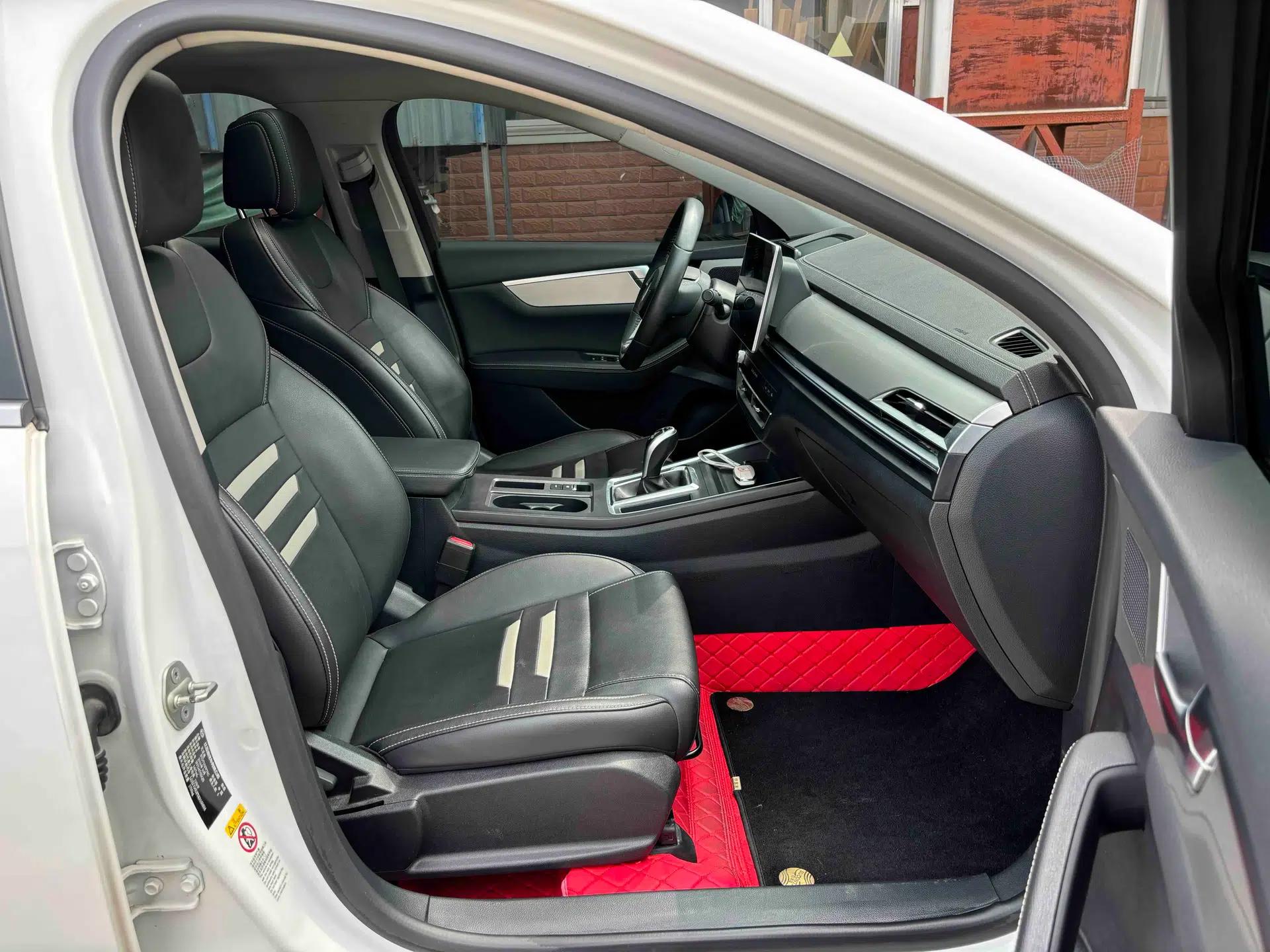 BYD Qin Pro 2019 Super Edition 1.5TI Automatic Smart Connect FENGSHANG Model China VI Standard — миниатюра 33