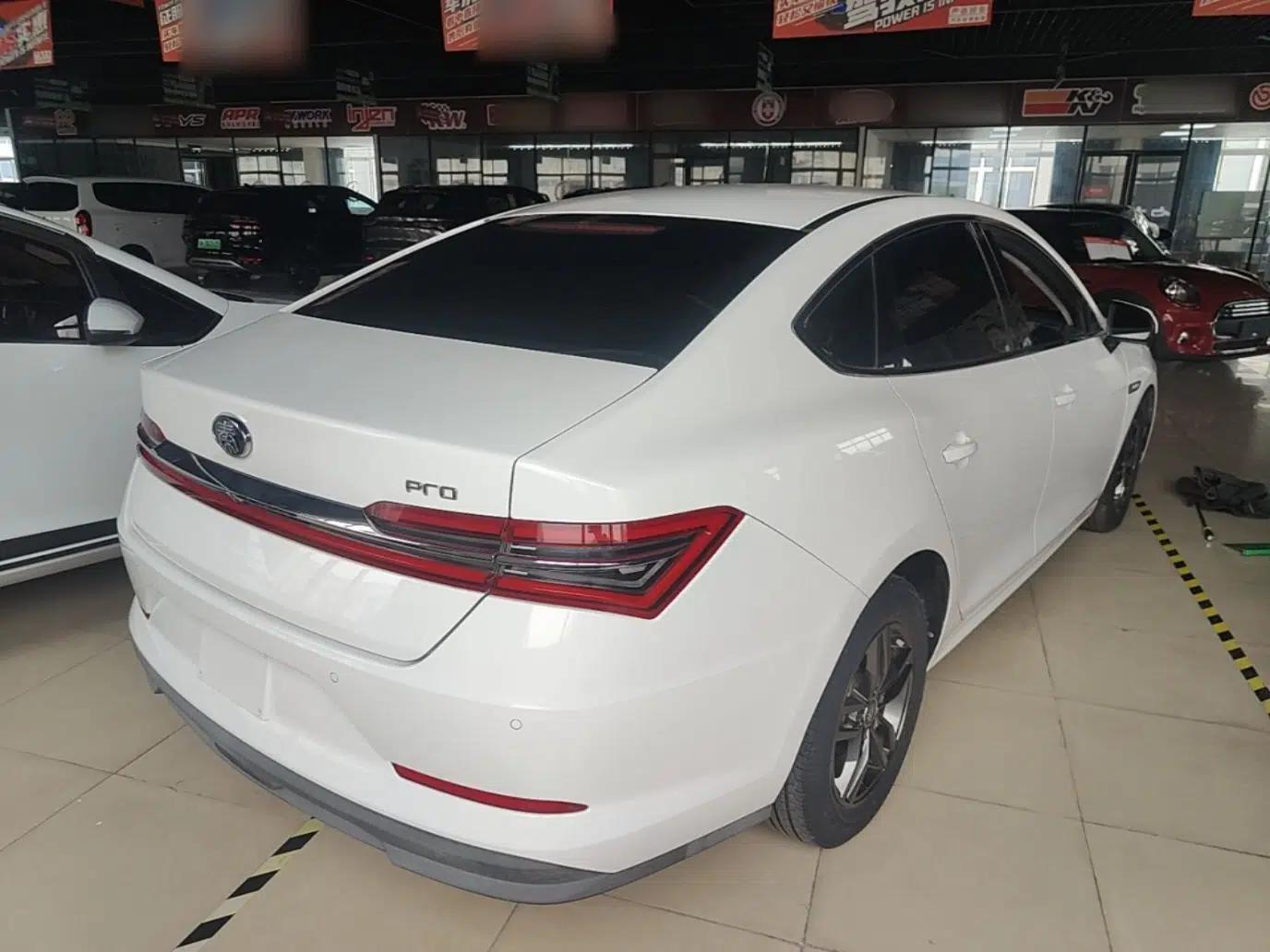 BYD Qin Pro 2019 Super Edition 1.5TI Automatic Smart Connect FENGSHANG Model China VI Standard — миниатюра 6