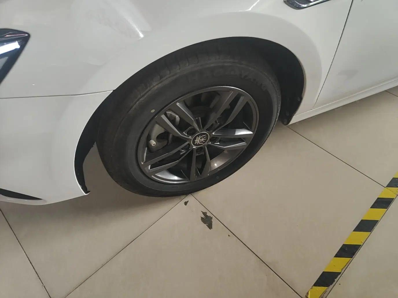 BYD Qin Pro 2019 Super Edition 1.5TI Automatic Smart Connect FENGSHANG Model China VI Standard — миниатюра 10