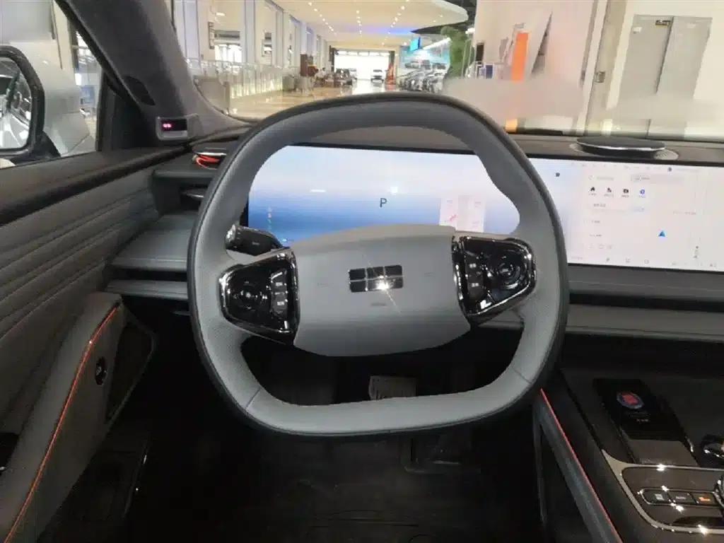 Galaxy E8 2025 Model 700km Long-Range Intelligent Driving Edition — миниатюра 11