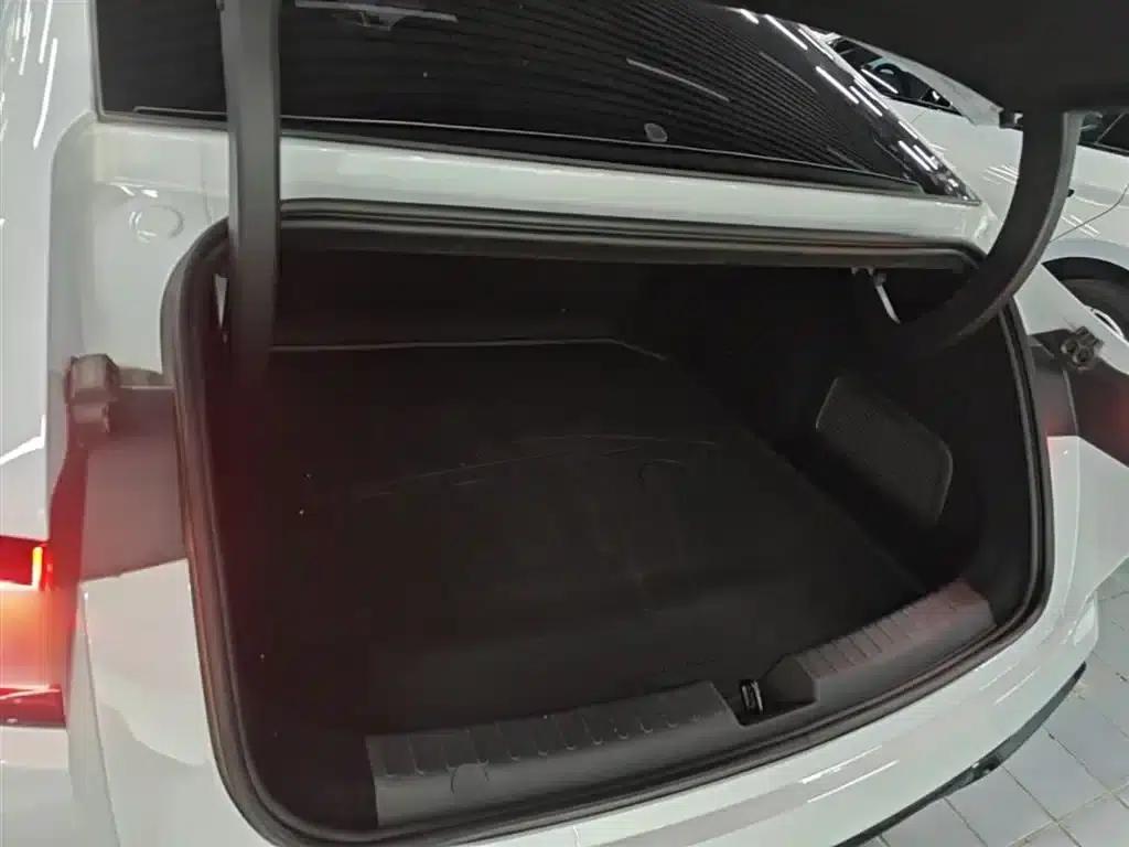 Galaxy E8 2025 Model 700km Long-Range Intelligent Driving Edition — миниатюра 19