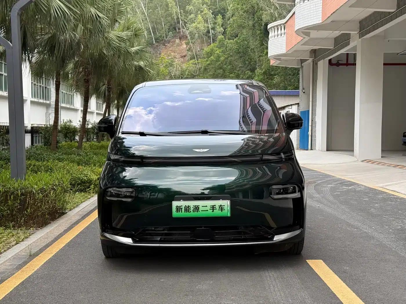 Yizhen L380 2025 Model 805km Flagship Edition 4WD — миниатюра 3