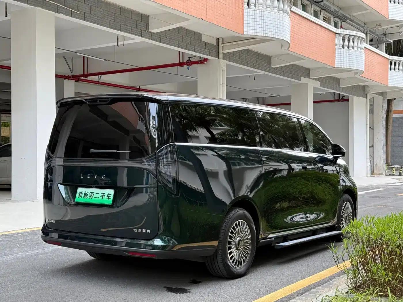 Yizhen L380 2025 Model 805km Flagship Edition 4WD — миниатюра 6