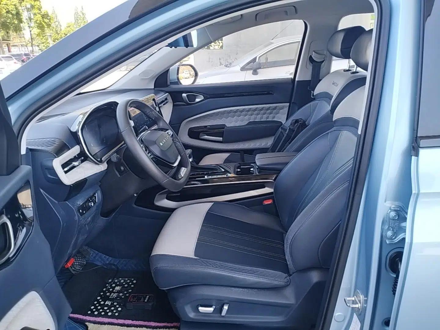 Baojun RM-5 2019 1.5T CVT 24-Hour Online Luxury Version 6 Seats — миниатюра 17