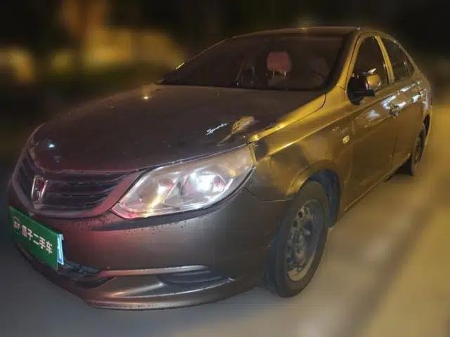 Baojun 630 2013 1.5L manual standard version