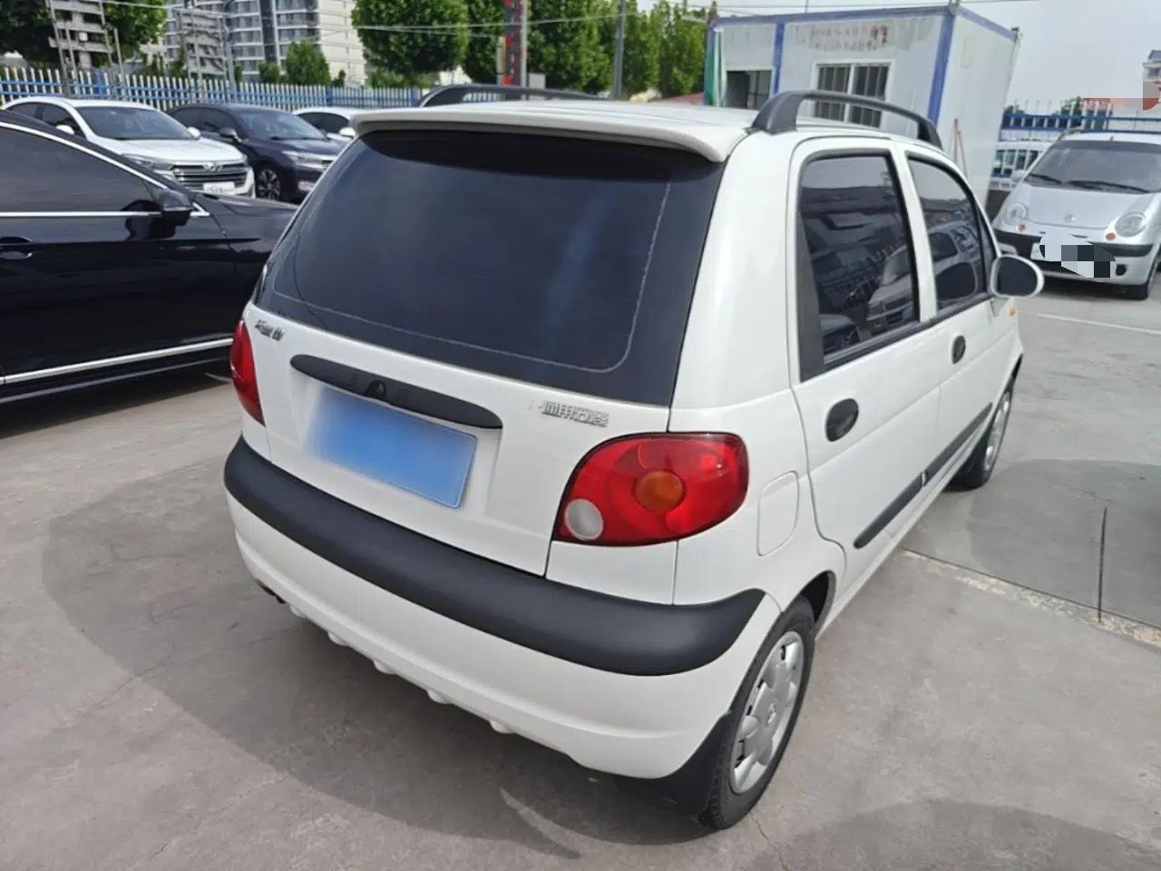 Baojun Lechi 2012 Revised 1.0L Manual P-TEC Standard Edition — миниатюра 6