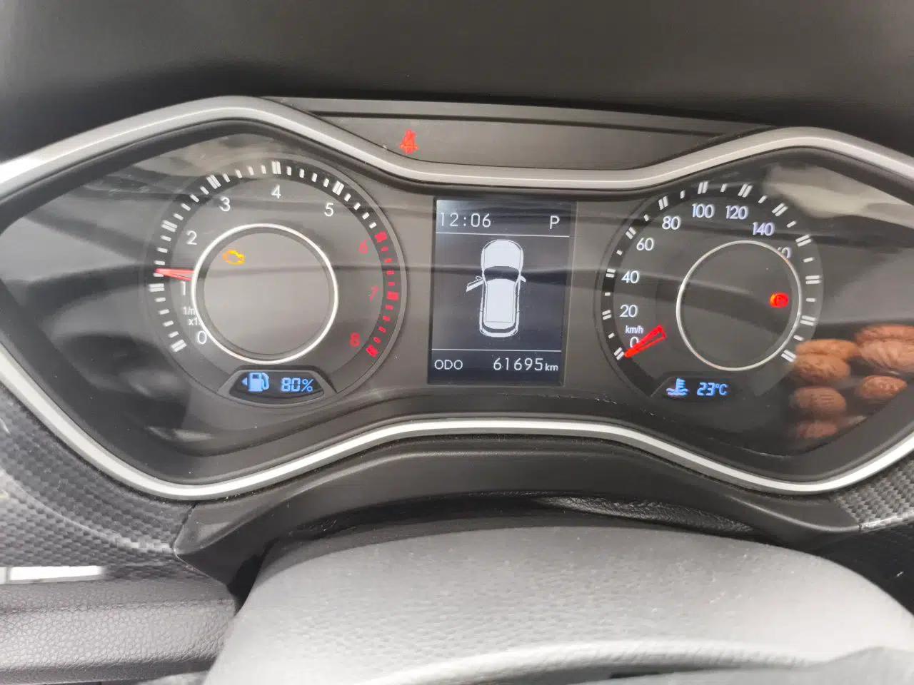 BAIC Off-Road BJ20 2018 1.5T CVT Luxury Model — миниатюра 11