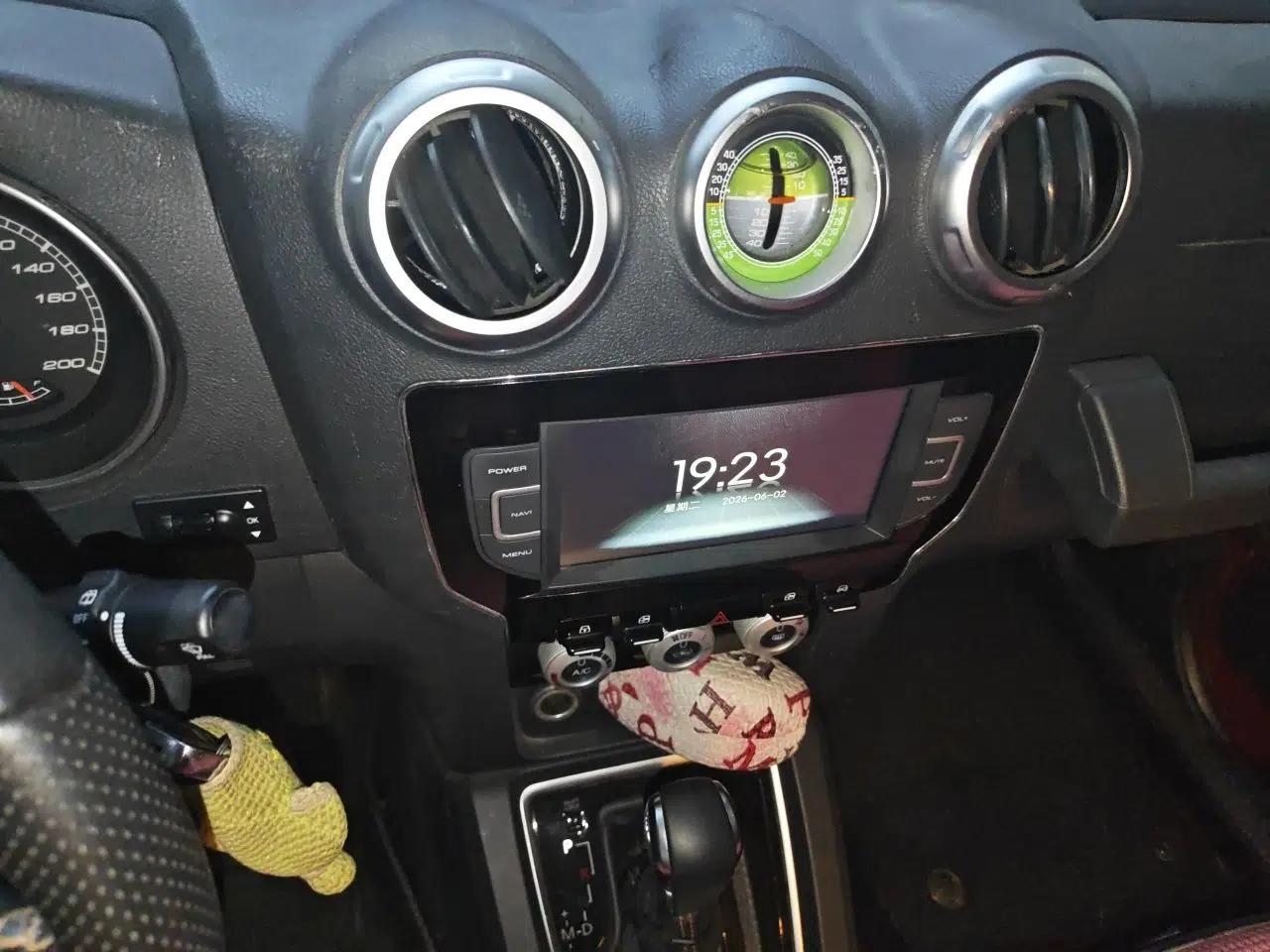 BAIC Off-Road F40 2019 2.3T Automatic Cube Edition — миниатюра 13