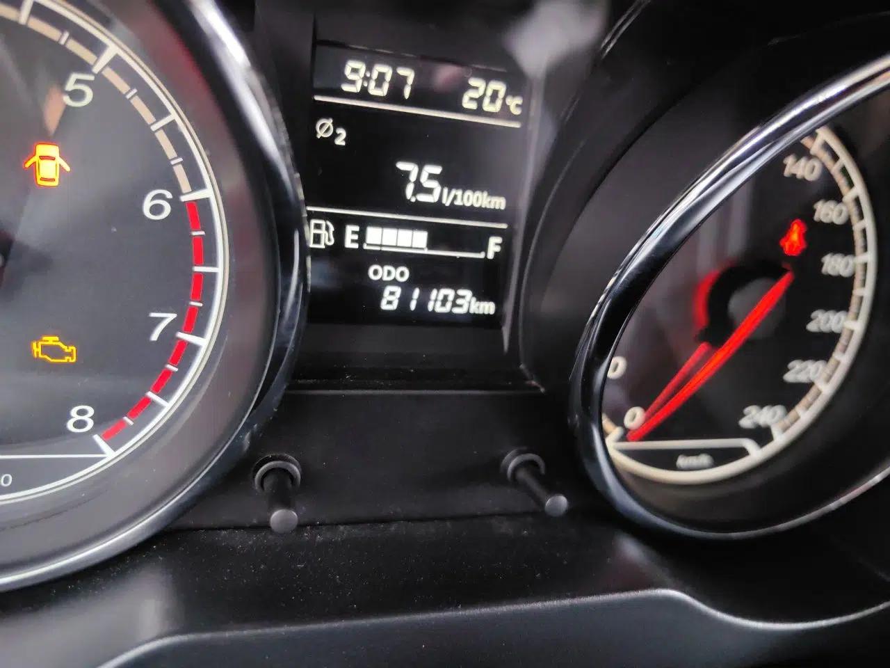 Bestune B30 2018 1.6L Manual 20th Anniversary Edition — миниатюра 12