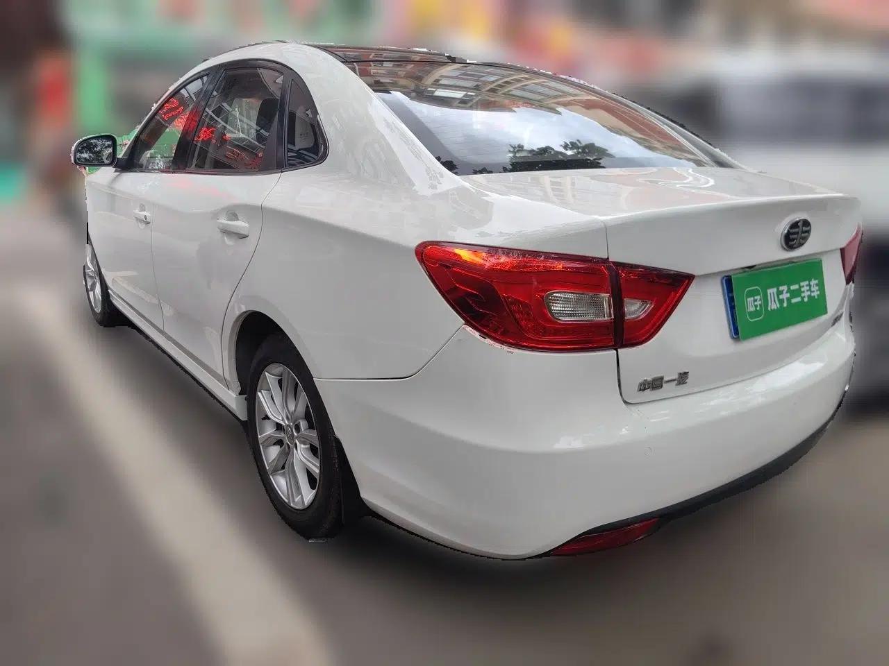 Bestune B30 2018 1.6L Manual 20th Anniversary Edition — миниатюра 4