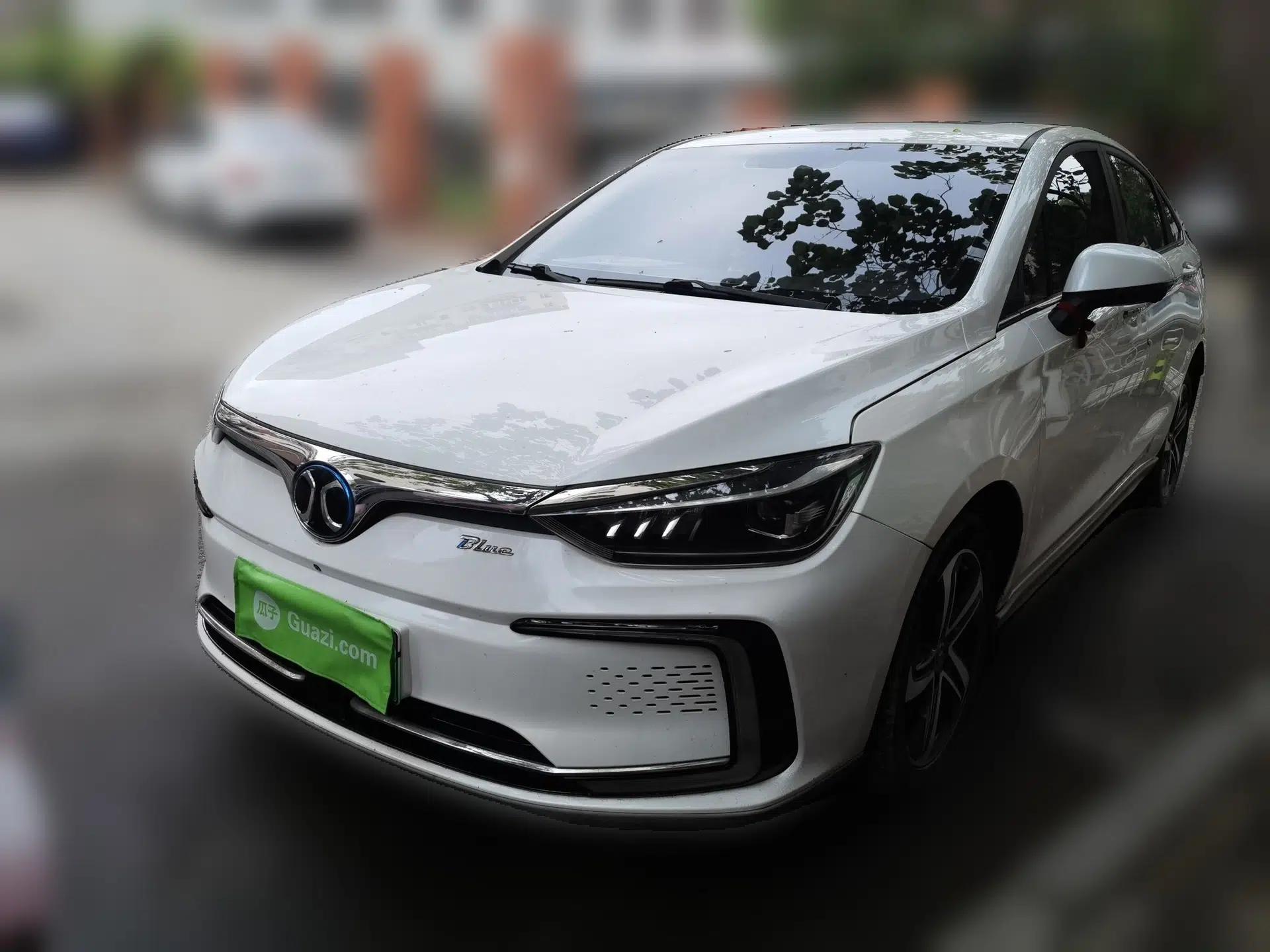 BAIC Beijing EU5 2018 R500 Smart Wind Edition — миниатюра 1
