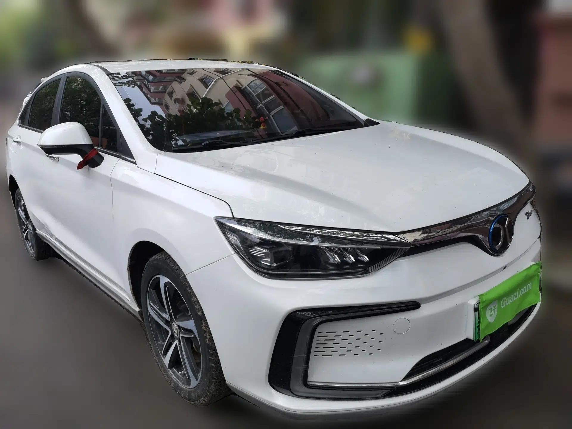 BAIC Beijing EU5 2018 R500 Smart Wind Edition — миниатюра 3