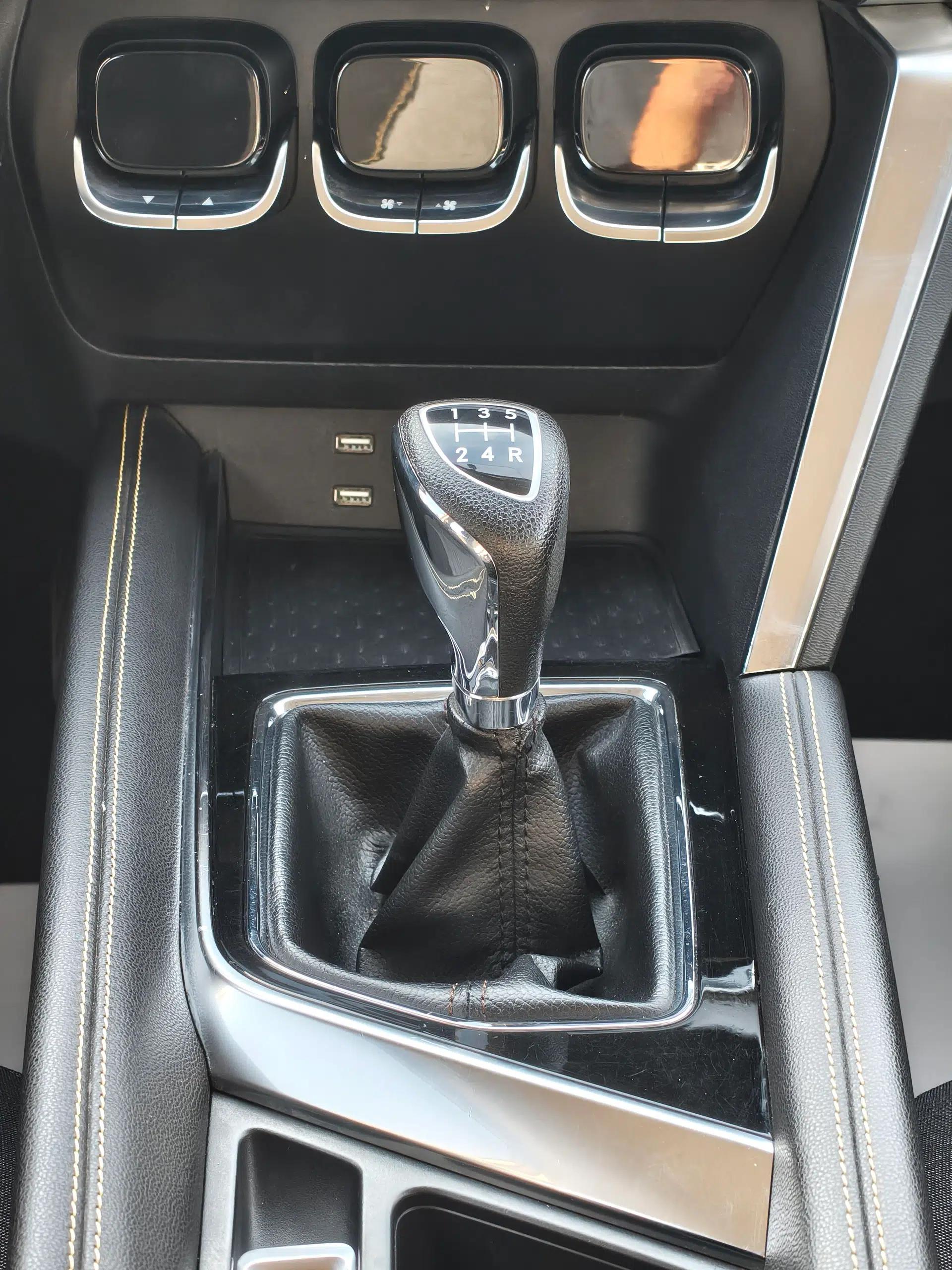 BAIC Beijing X3 2019 1.5L Manual Glory Edition — миниатюра 17