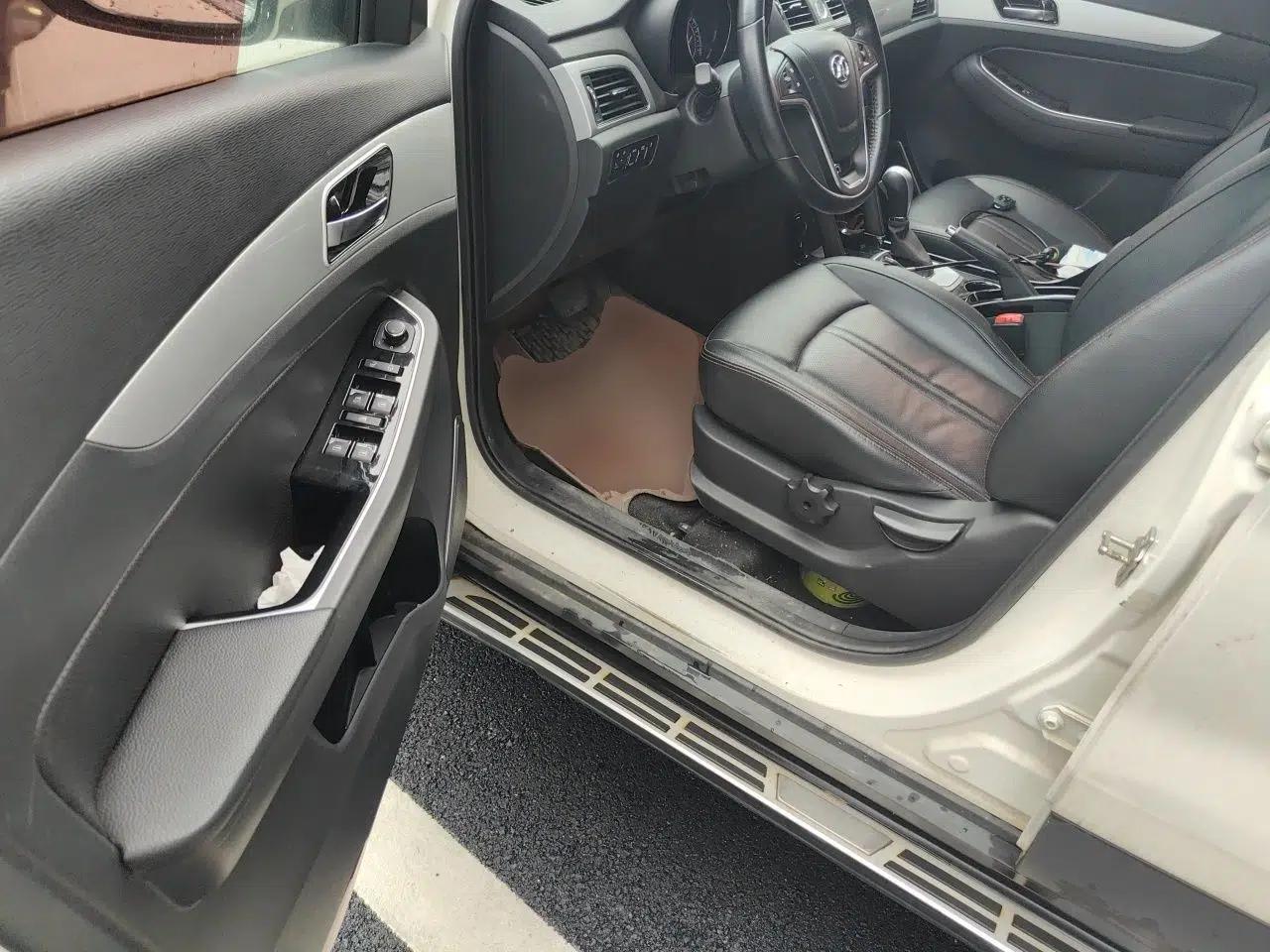 BAIC Senova X55 2016 1.5T CVT Elite Edition — миниатюра 16