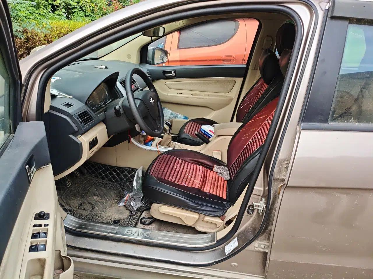 BAIC Senova D20 2015 Hatchback 1.5L Manual Lotte Edition — миниатюра 15