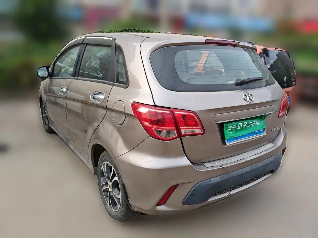 BAIC Senova D20 2015 Hatchback 1.5L Manual Lotte Edition — миниатюра 4