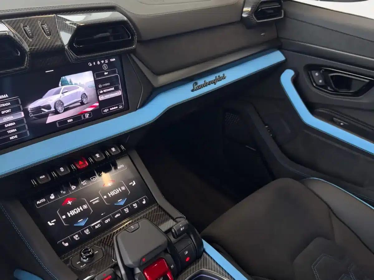 2025 Urus SE 4.0T Standard Edition — миниатюра 5