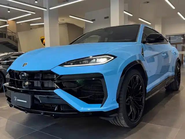 2025 Urus SE 4.0T Standard Edition