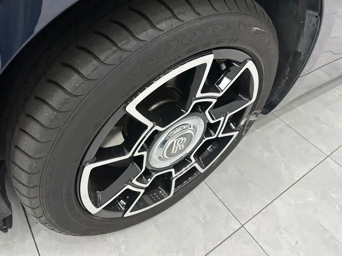 2018 Dawn 6.6T Standard Edition — миниатюра 13