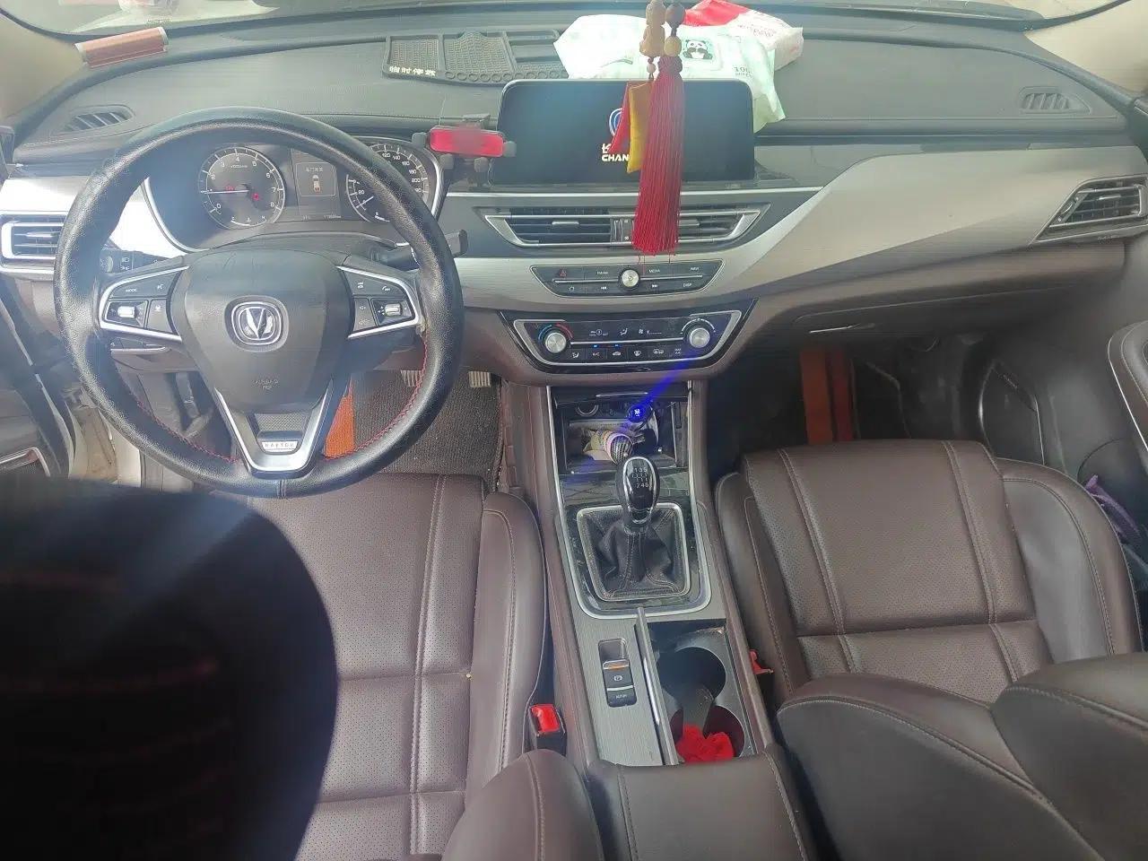 CHANGAN Raeton CC 2018 1.5T Manual Elegant Model China V Standard — миниатюра 9