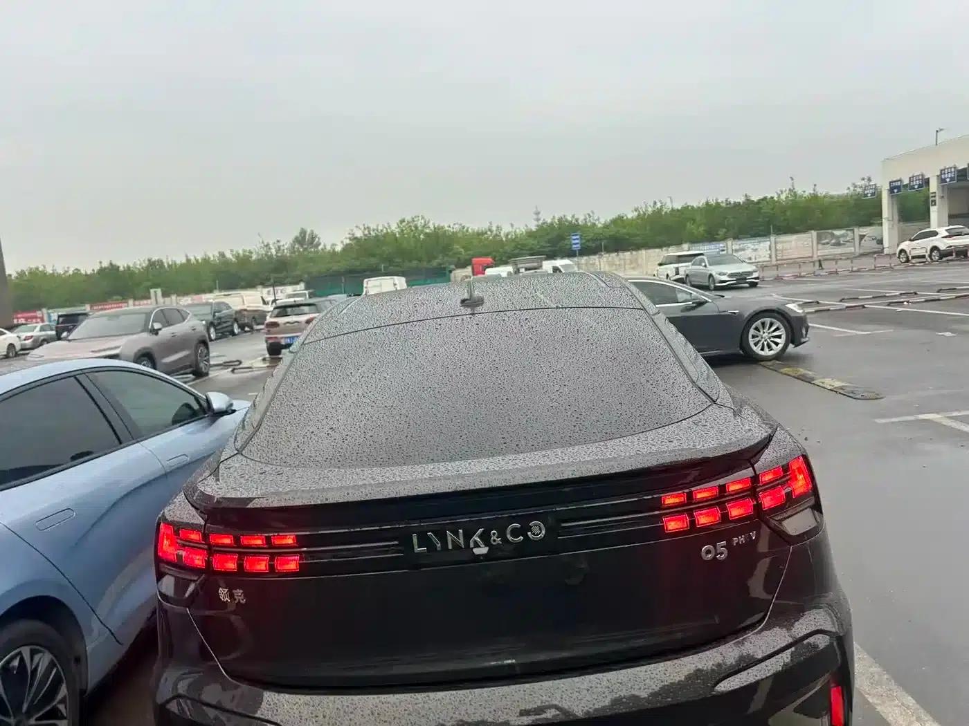 Lynk & Co 05 EM-P 2021 1.5TD PHEV HALO — миниатюра 8